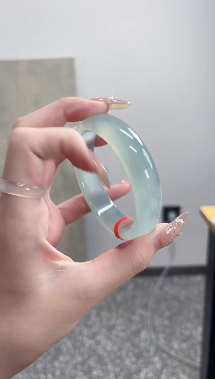 【闪购商品】玛瑙/玉髓手镯未镶嵌59-60圈 需要包容宽胎