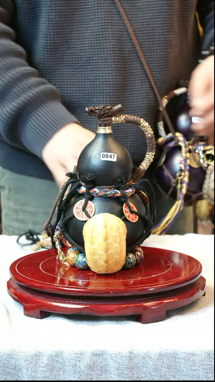 大漆葫芦，一物一拍。0847