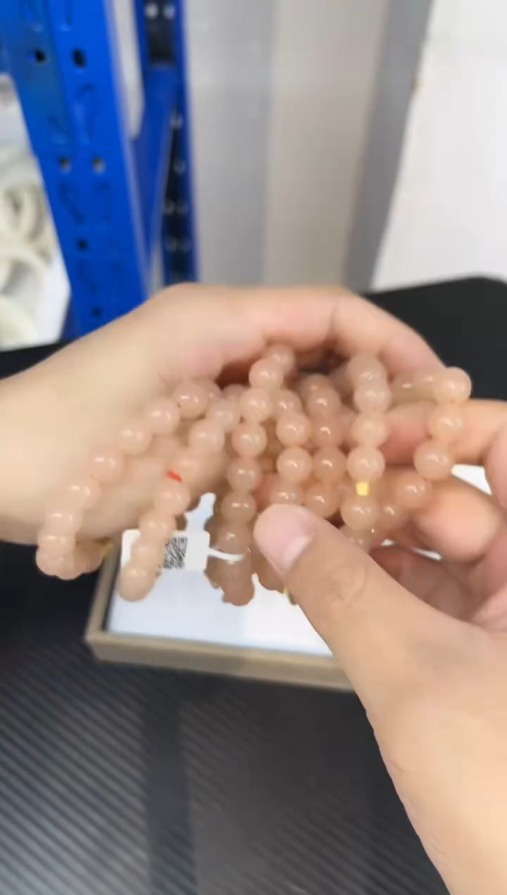精美新疆藕粉卡10毫米设计款手串