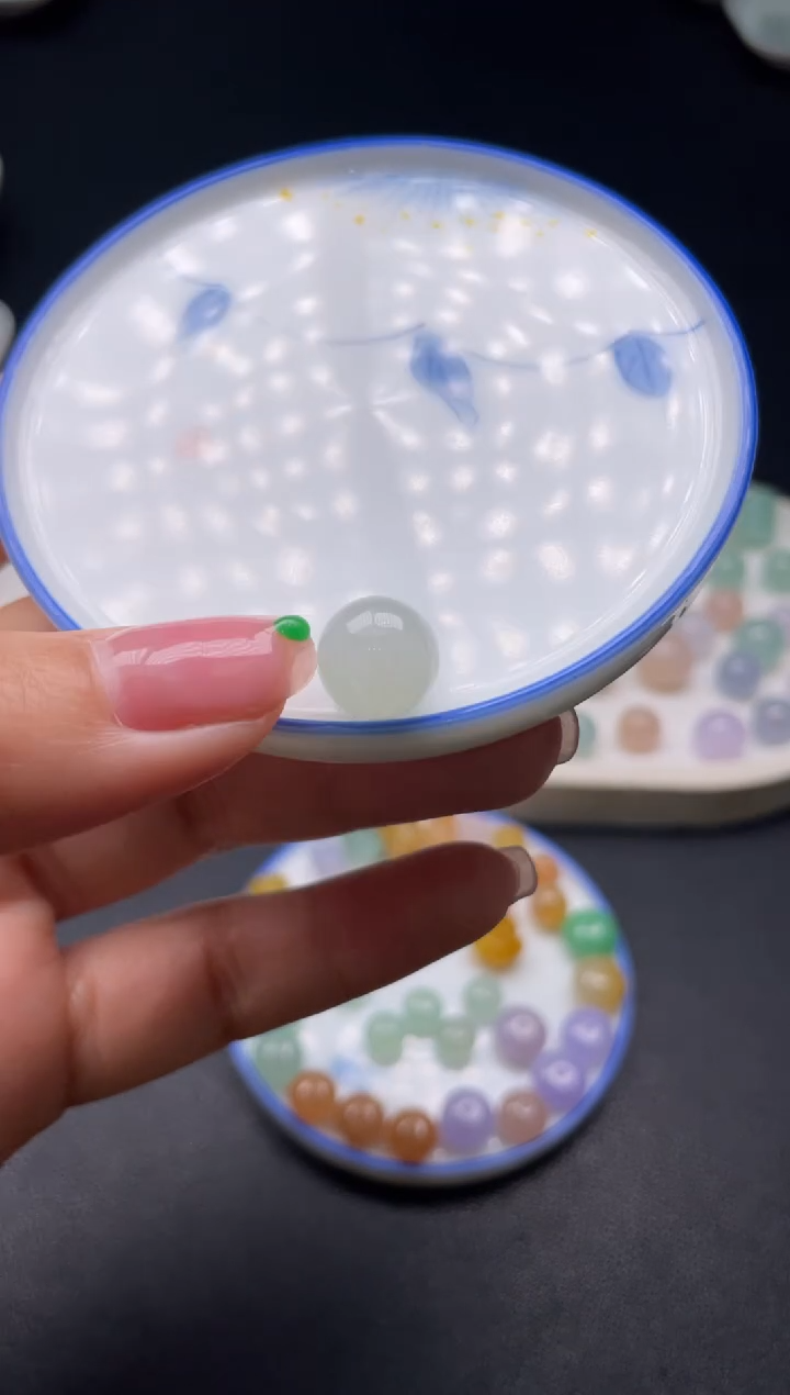 【闪购商品】翡翠颈饰未镶嵌啊A136