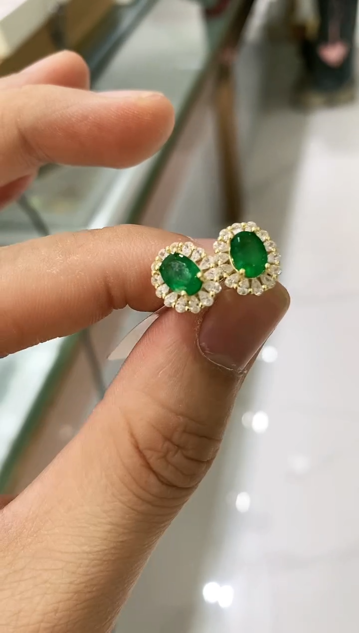 【闪购商品】祖母绿耳饰银S925镶嵌耳钉