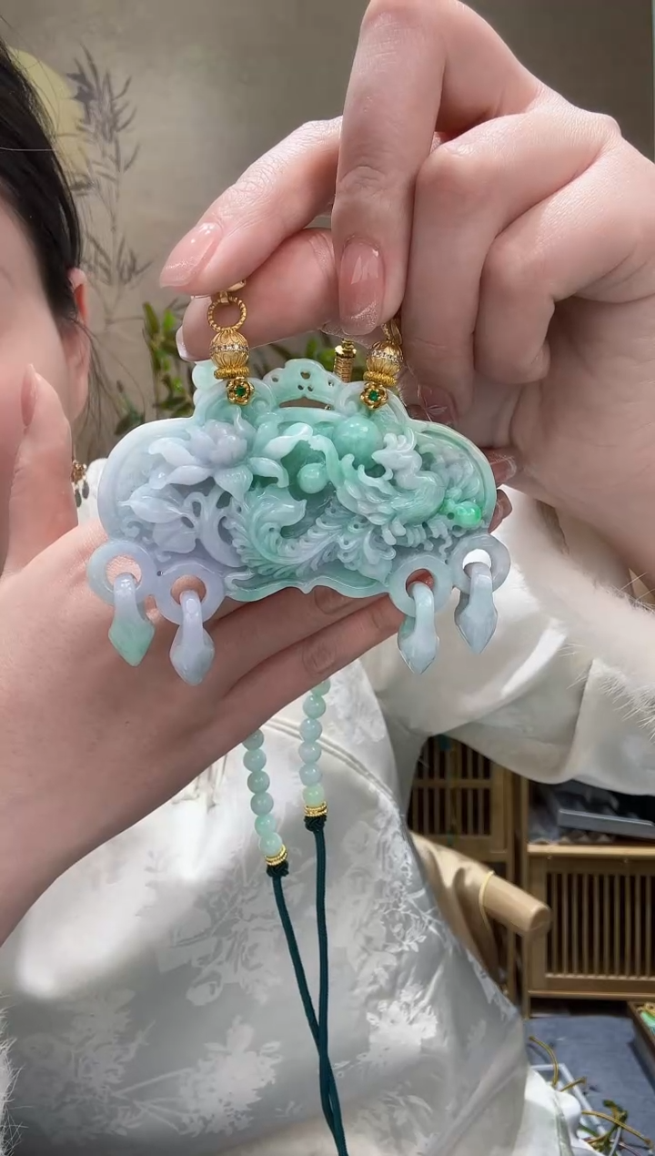 【闪购商品】翡翠颈饰未镶嵌吊坠