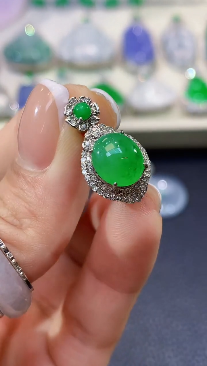 吊坠(不含链)18K金镶嵌翡翠A8