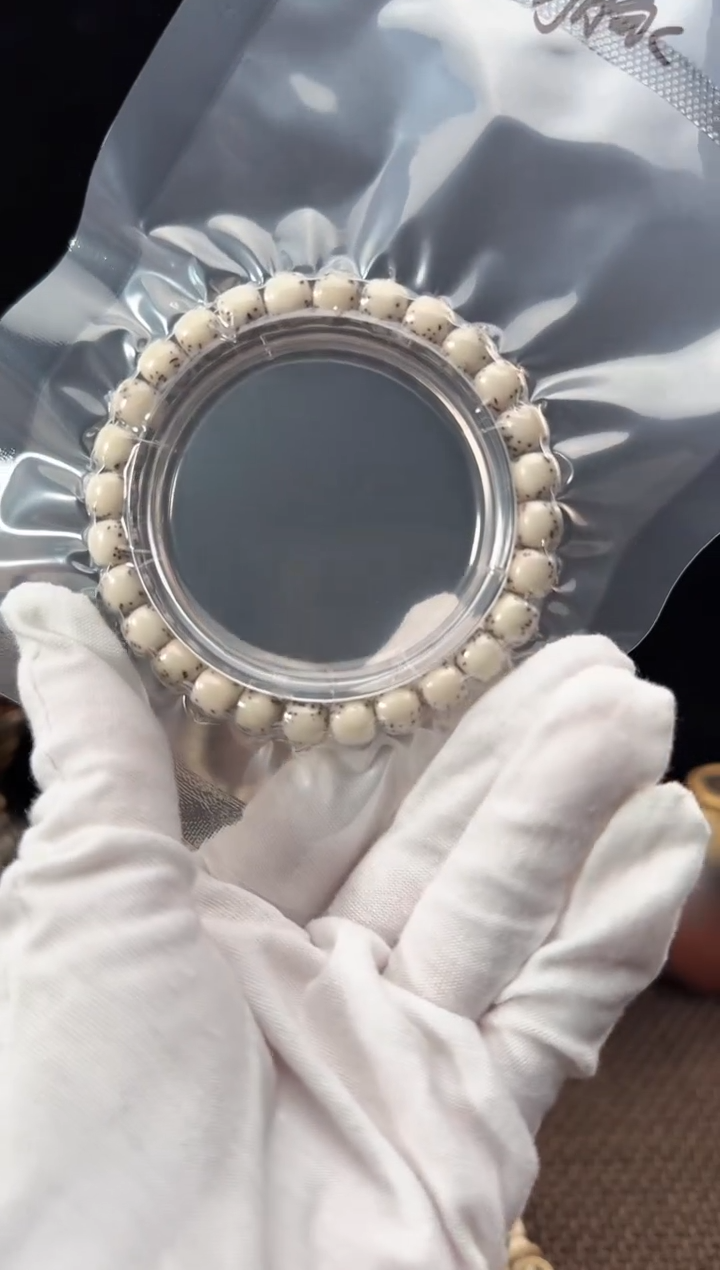 吊坠星月菩提灰背河豚2041