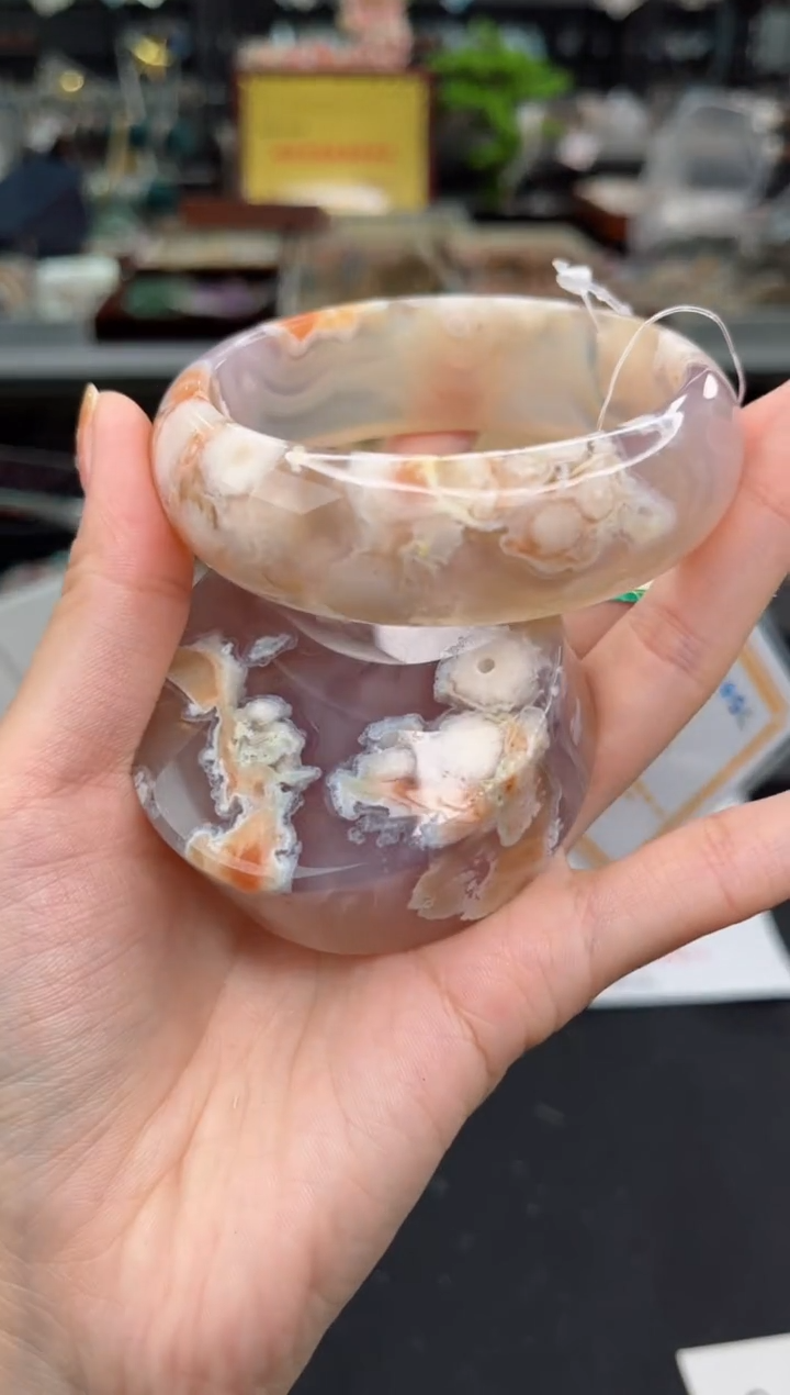 【闪购商品】石英质玉手镯未镶嵌62圈口（赠送镯心）6248270