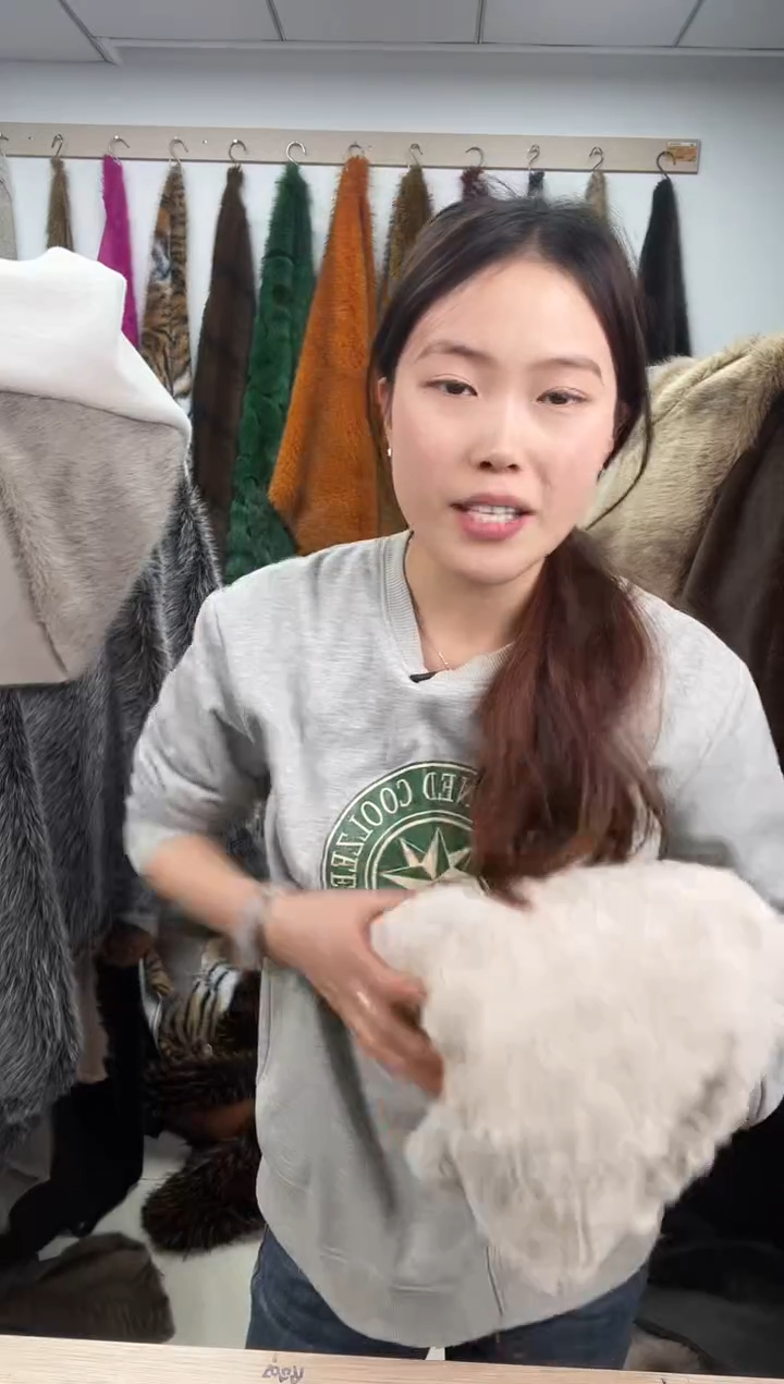 狐狸毛D138尺寸1.7*0.8