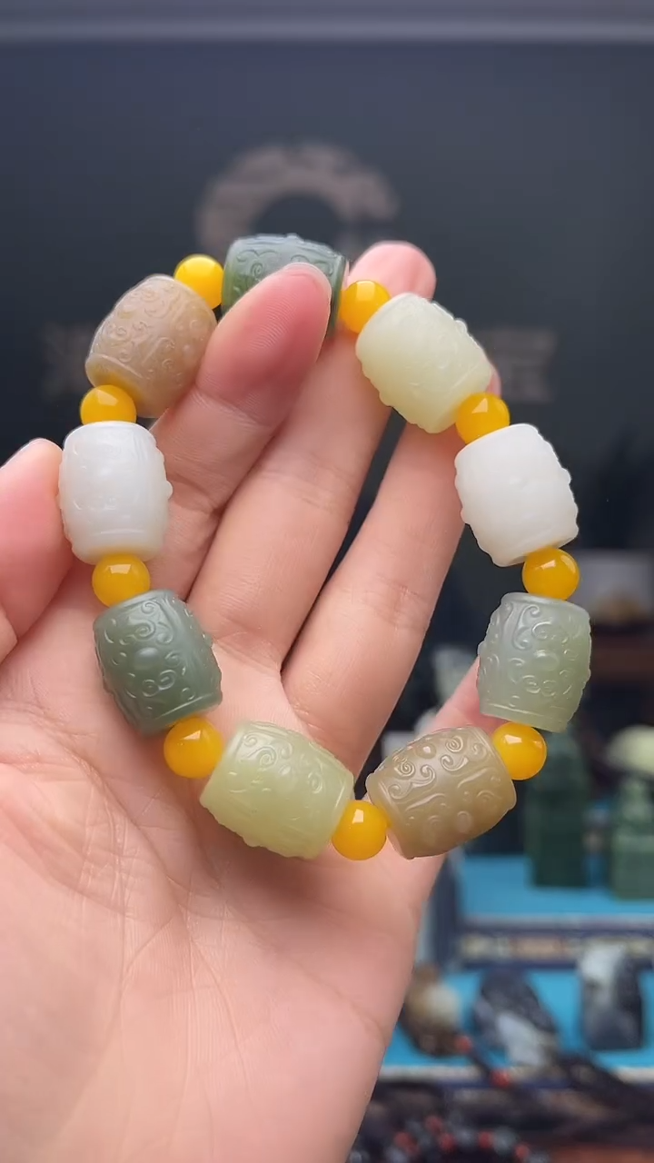 未镶嵌和田玉挂件1