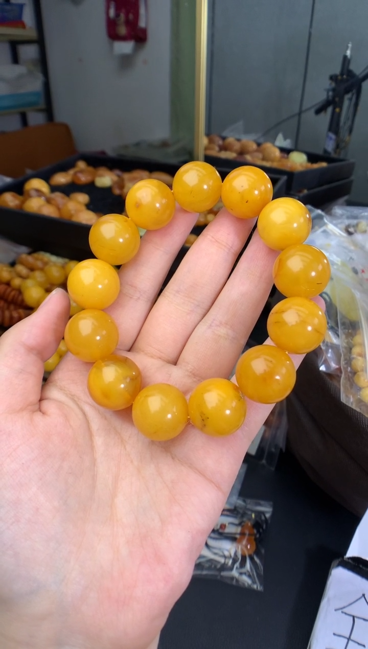 蜜蜡未镶嵌珠宝奇石1