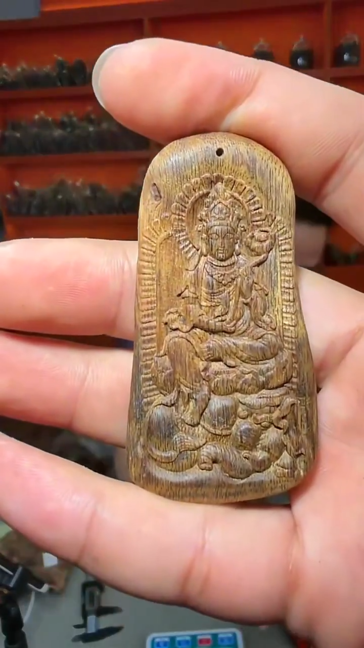 沉香吊坠s56号沉水观音多样性发一