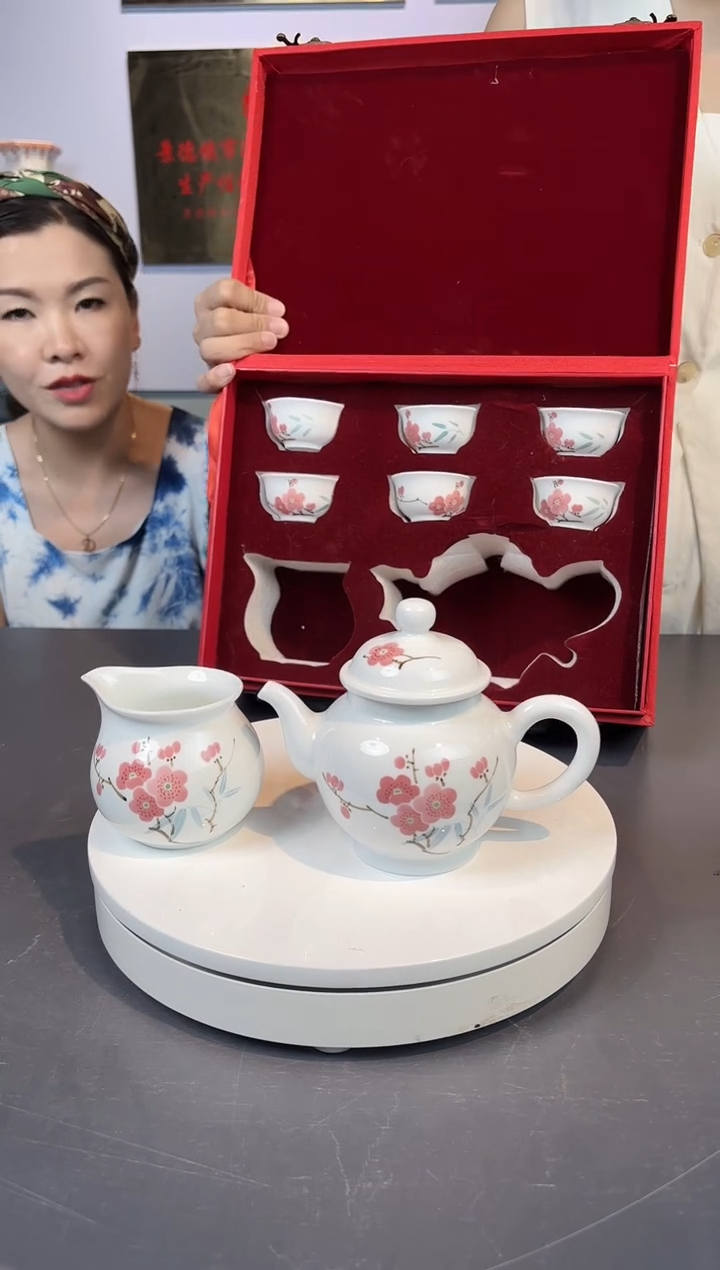 摆件瓷立方-水点桃花-胡晶47