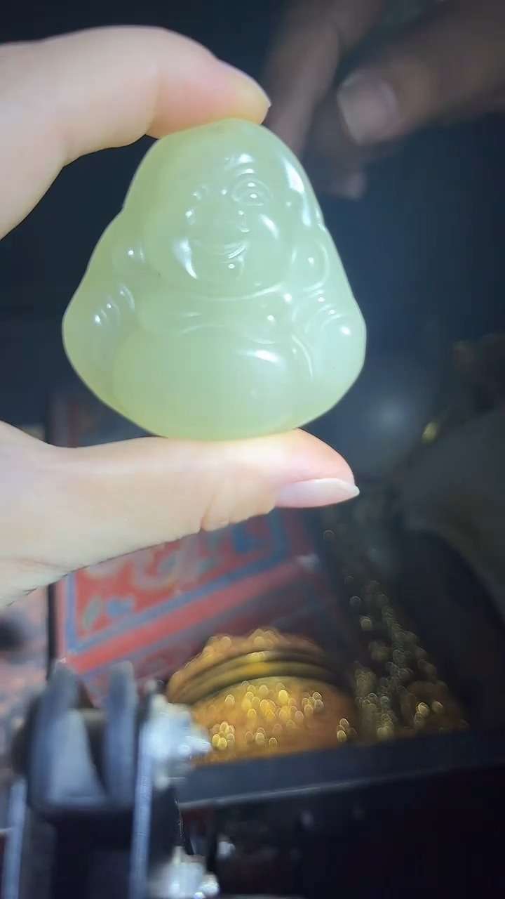 和田玉未镶嵌挂件洗了佛1件.白