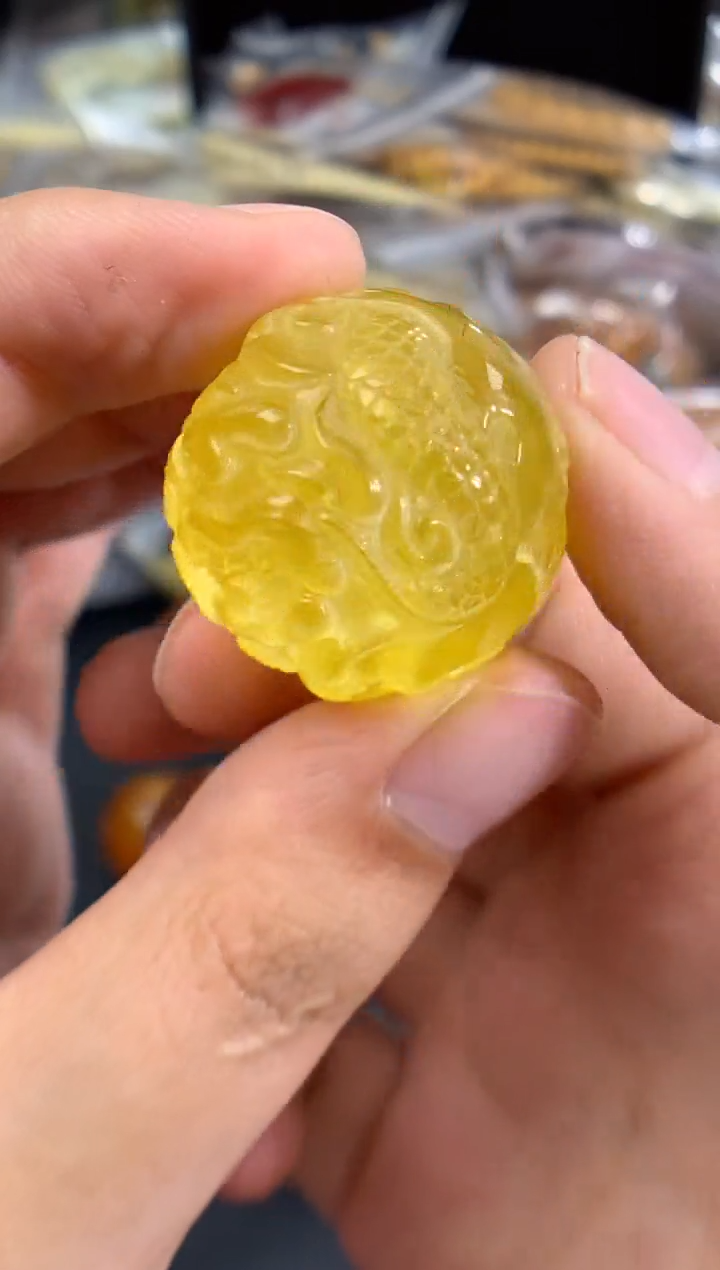 蜜蜡未镶嵌珠宝奇石262