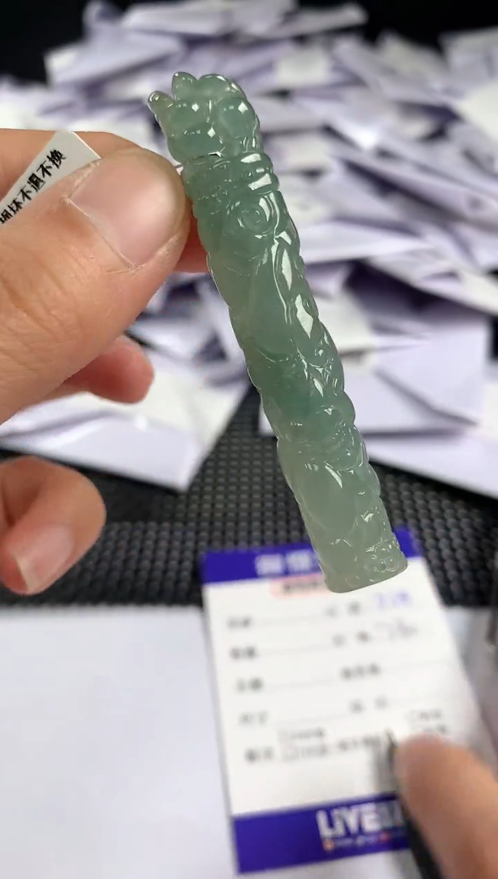 【闪购商品】翡翠颈饰未镶嵌9       