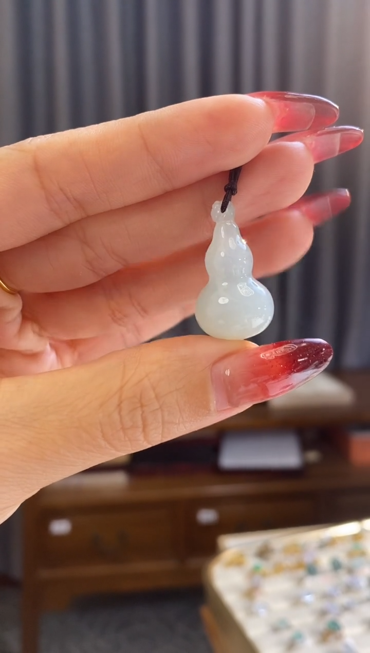 【闪购商品】翡翠吊坠(不含链)未镶嵌葫芦