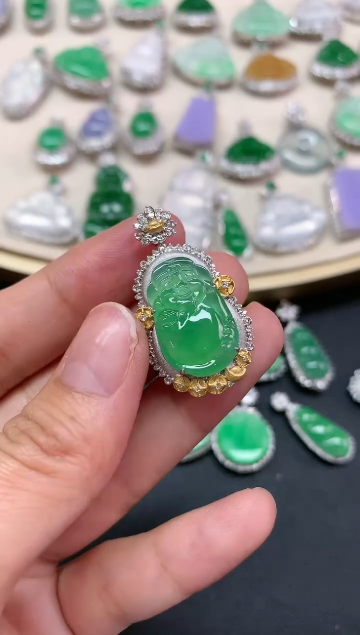 【闪购商品】翡翠吊坠(不含链)18K金镶嵌W19|19800