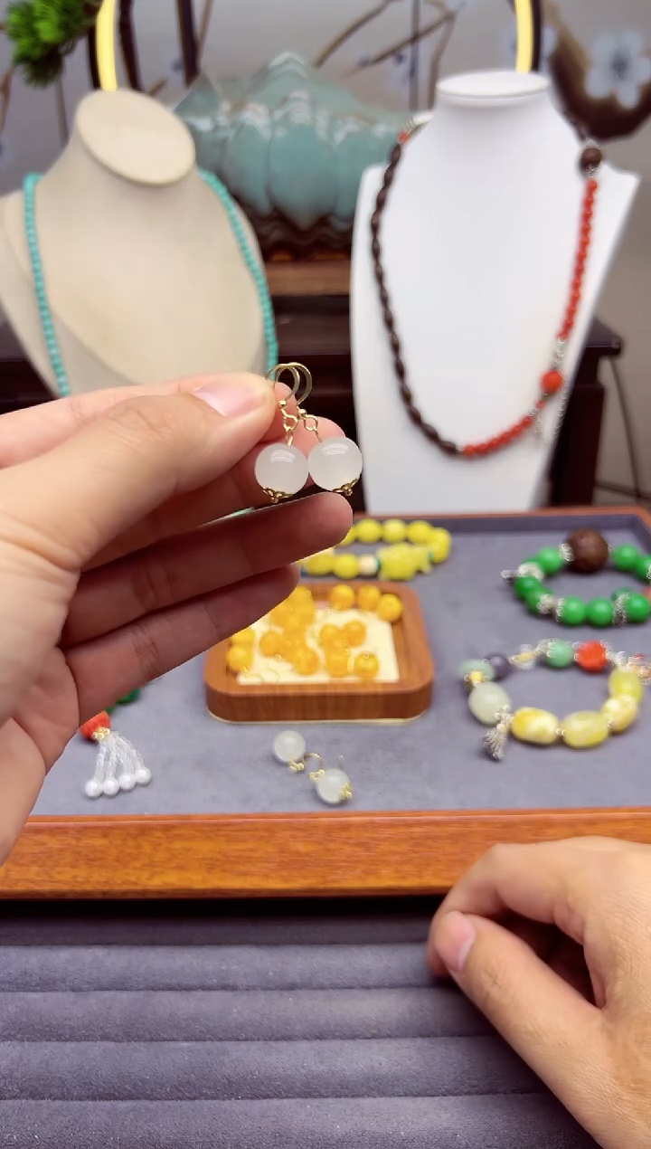 【闪购商品】和田玉耳饰14K金镶嵌E118```````