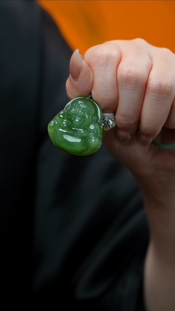 和田玉（碧玉）未镶嵌颈饰碧玉佛公 多样性发其一