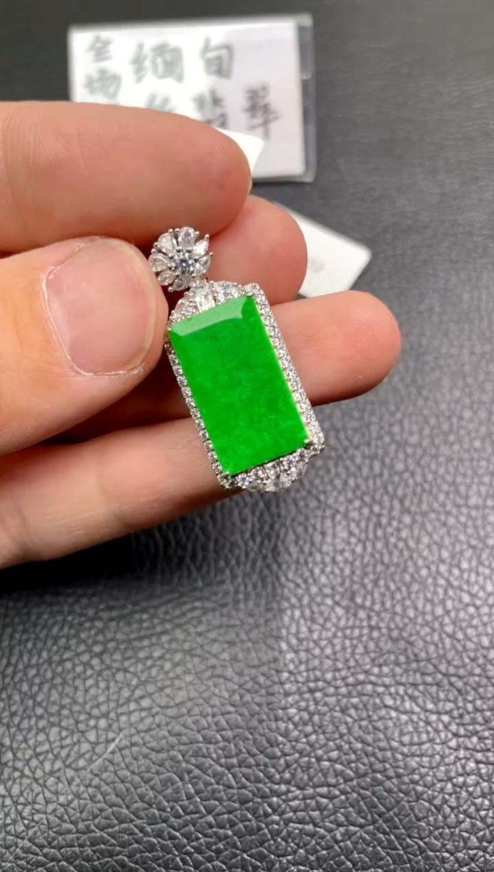 【闪购商品】翡翠吊坠(不含链)银S925镶嵌吊坠