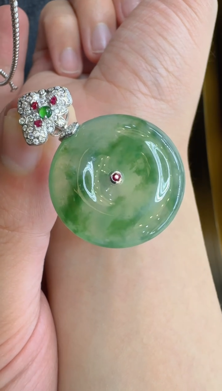 【闪购商品】翡翠吊坠(不含链)18K金镶嵌多样性团购发一件