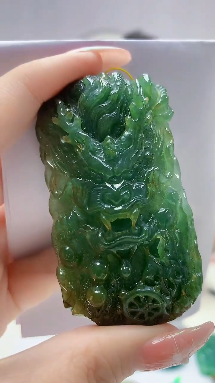 【闪购商品】定制翡翠未镶嵌1502DD-毛货挂件176