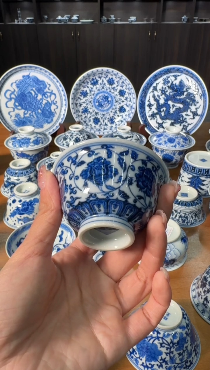 【闪购商品】杯刘建锋窑缠枝花卉小压手杯