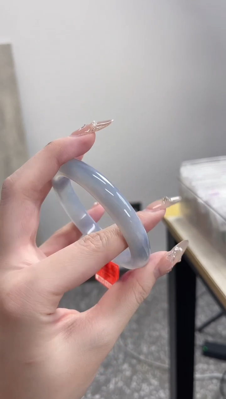 【闪购商品】玛瑙/玉髓手镯未镶嵌58圈 需要包容