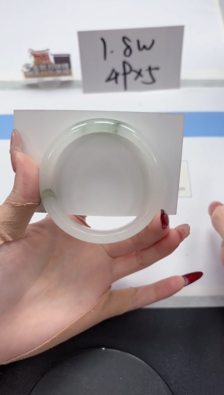 【闪购商品】石英质玉手镯未镶嵌A331-57.6