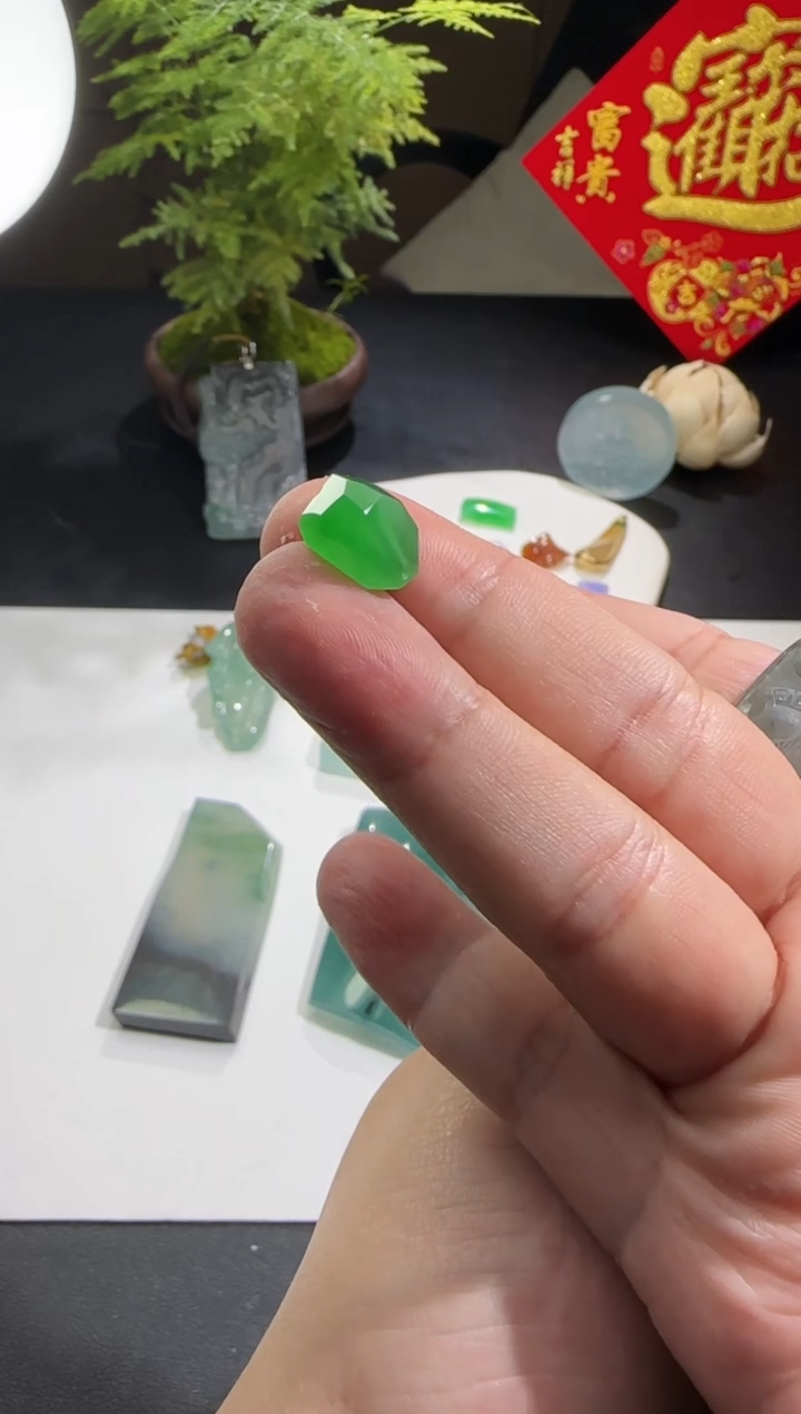 【闪购商品】定制翡翠未镶嵌缅甸A货翡翠