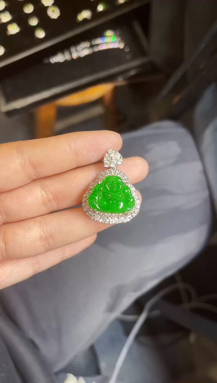 【闪购商品】翡翠吊坠(不含链)银S925镶嵌佛公吊坠