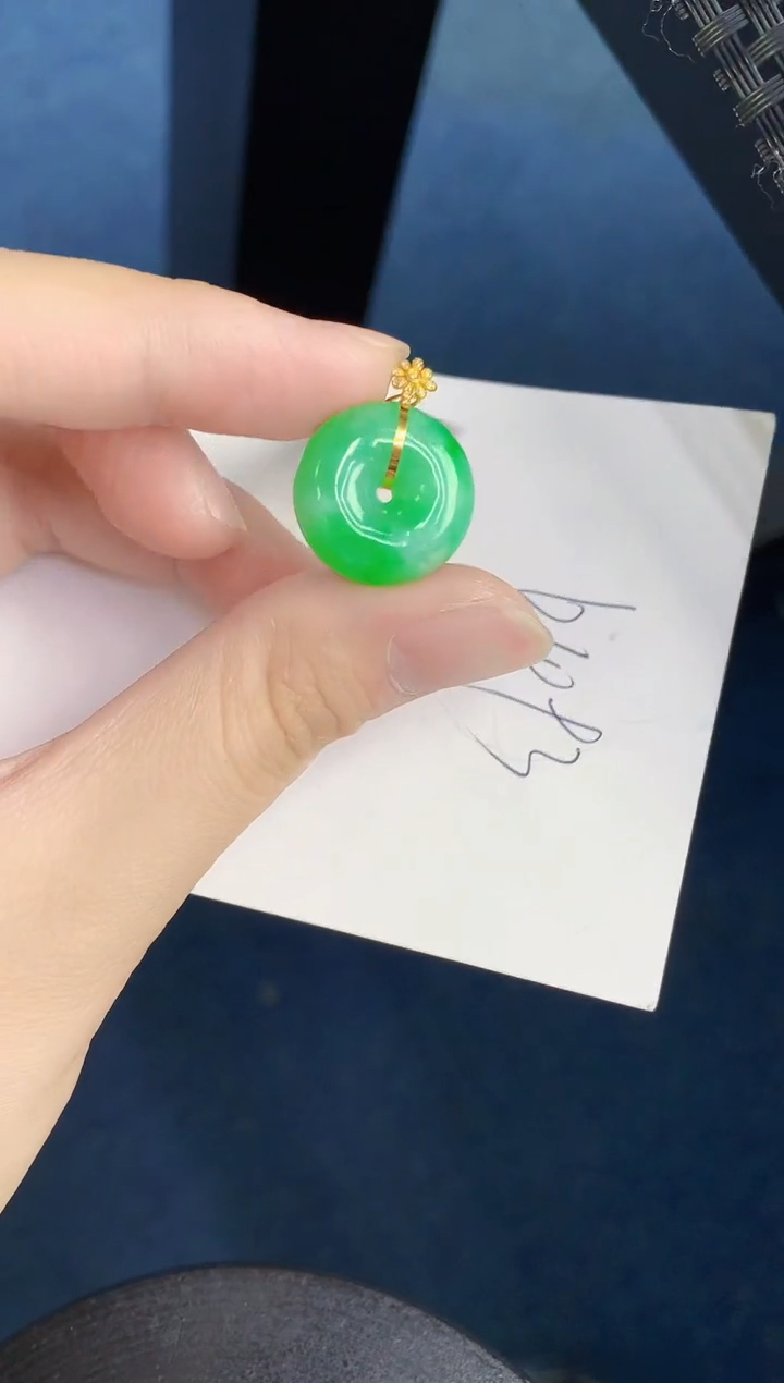 翡翠18K金镶嵌颈饰000000000