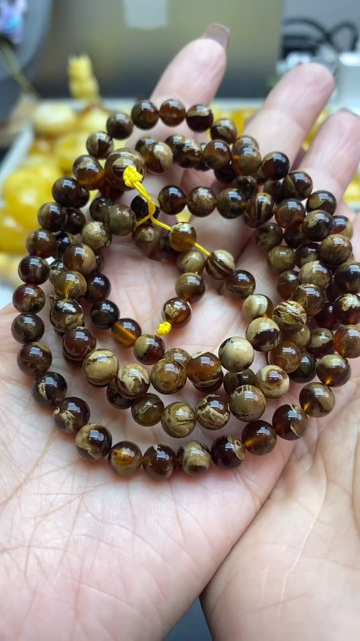 琥珀未镶嵌珠宝奇石1752