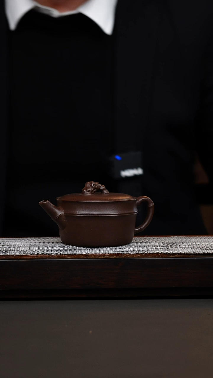 茶壶紫砂紫玉金砂竹节汉瓦