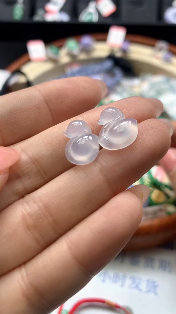 【闪购商品】翡翠颈饰未镶嵌挂件