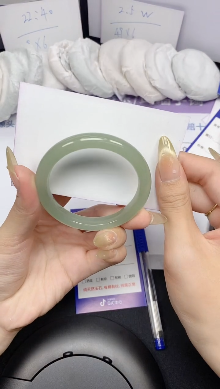 石英质玉手镯未镶嵌301-54圈口