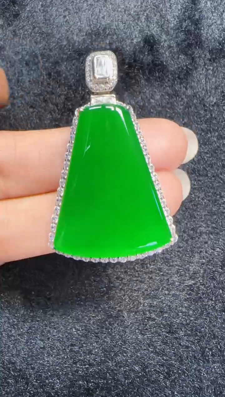 未镶嵌定制翡翠翡翠吊坠132