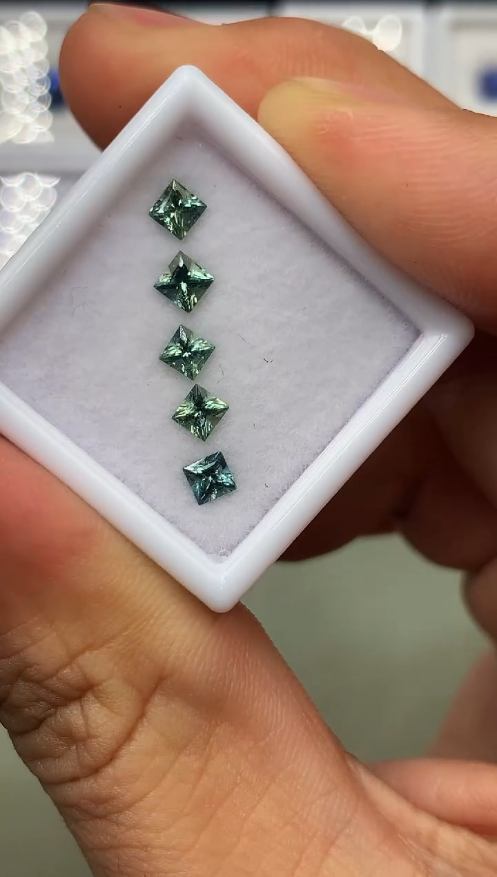 【闪购商品】定制蓝宝石裸石未镶嵌方型 绿蓝宝石一盒5/P 1.10ct