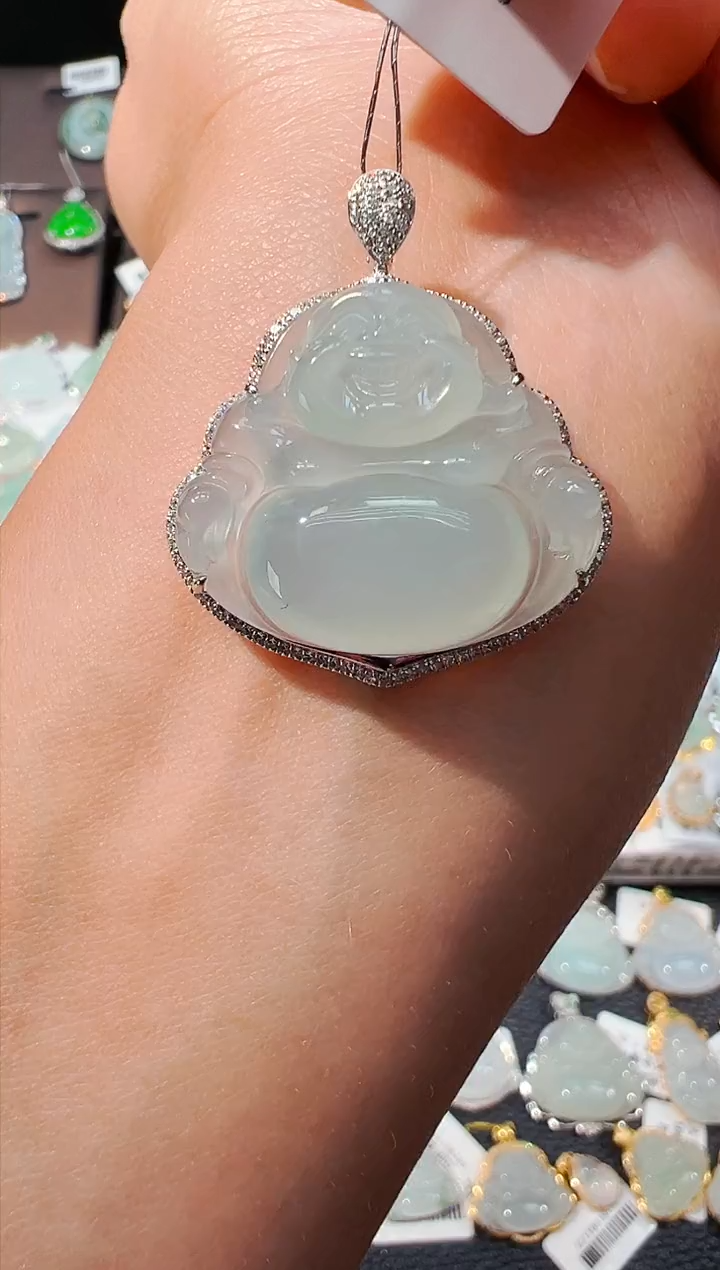 项链18K金镶嵌翡翠佛公吊坠