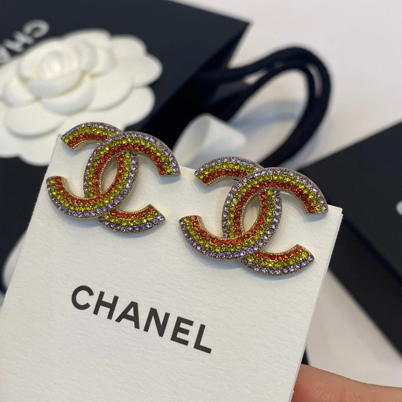 未使用 Chanel/香奈儿 时尚精致彩虹琉璃双C耳钉春夏款SS0023