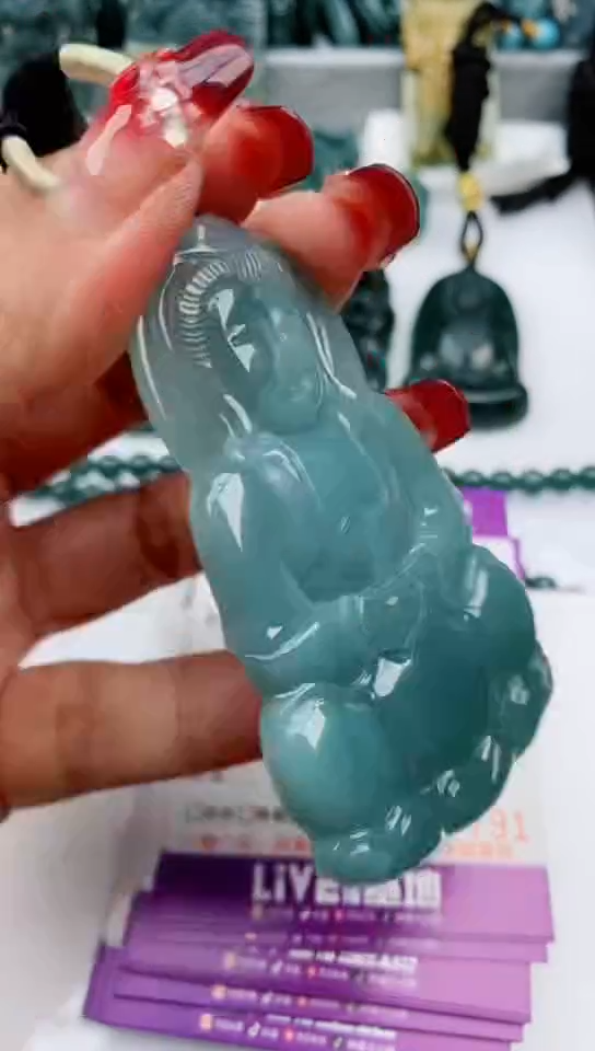 【闪购商品】翡翠颈饰未镶嵌            