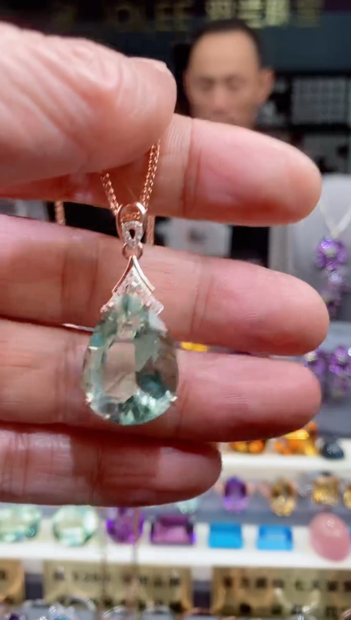 【闪购商品】绿水晶吊坠银S925镶嵌绿水晶吊坠