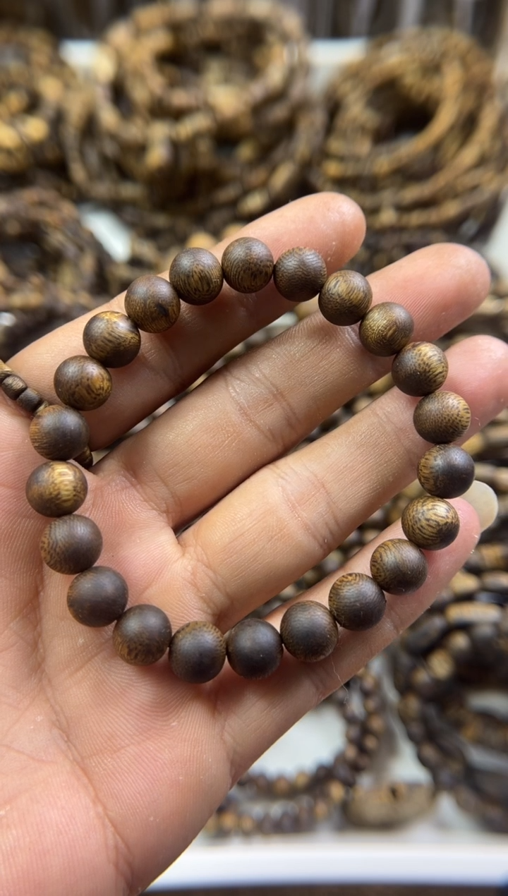 【闪购商品】沉香手串09绿棋圆珠单圈 多样性发其一