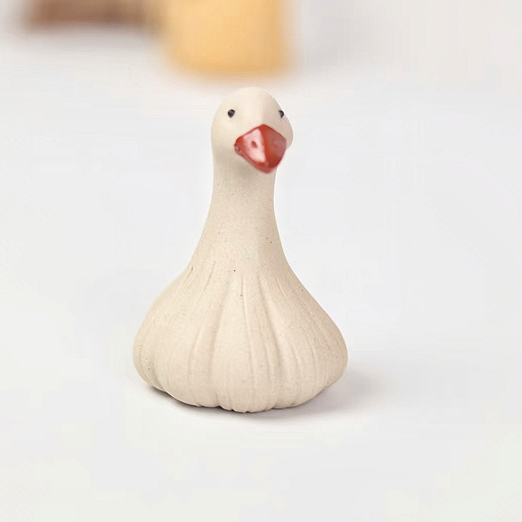 宜兴紫砂茶宠蒜了鸭