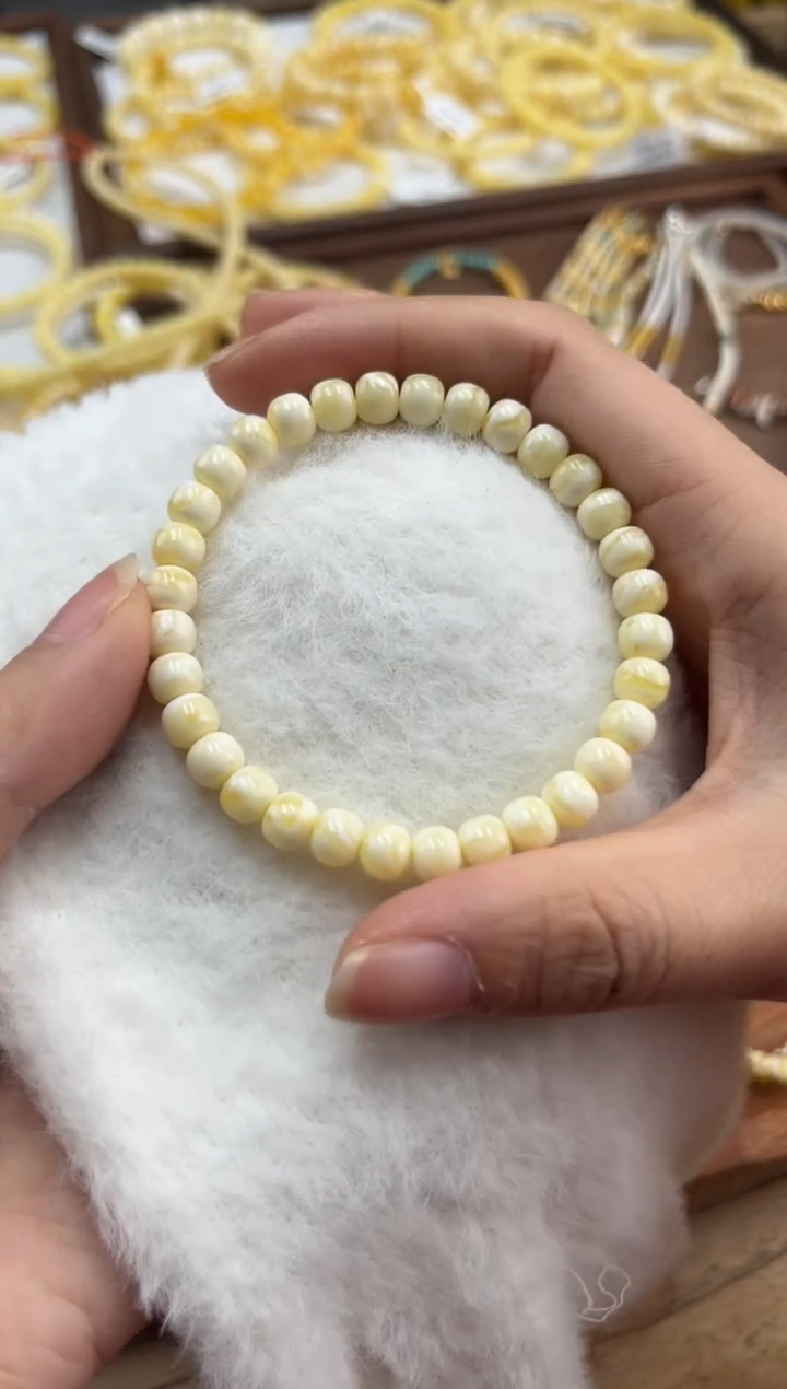 【闪购商品】蜜蜡裸石未镶嵌蜜蜡手串6.5