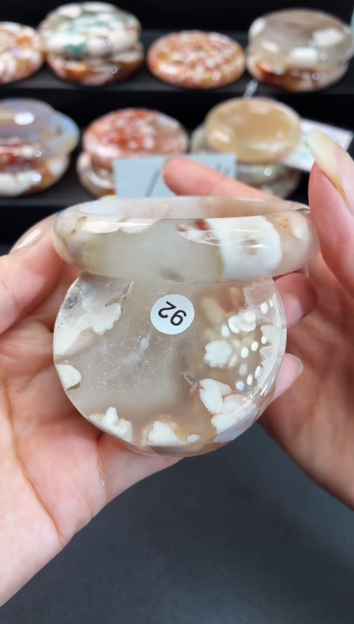 手镯玛瑙/玉髓未镶嵌石英质玉56圈55/56带(赠送镯心)