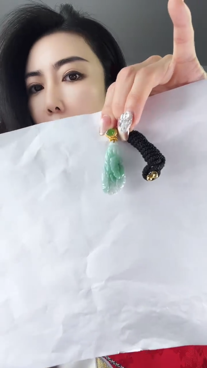 【闪购商品】翡翠颈饰未镶嵌白菜