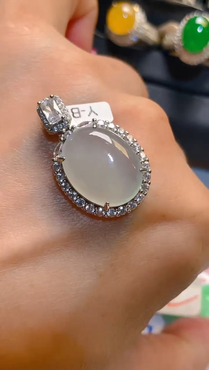 翡翠银S925镶嵌耳饰天然