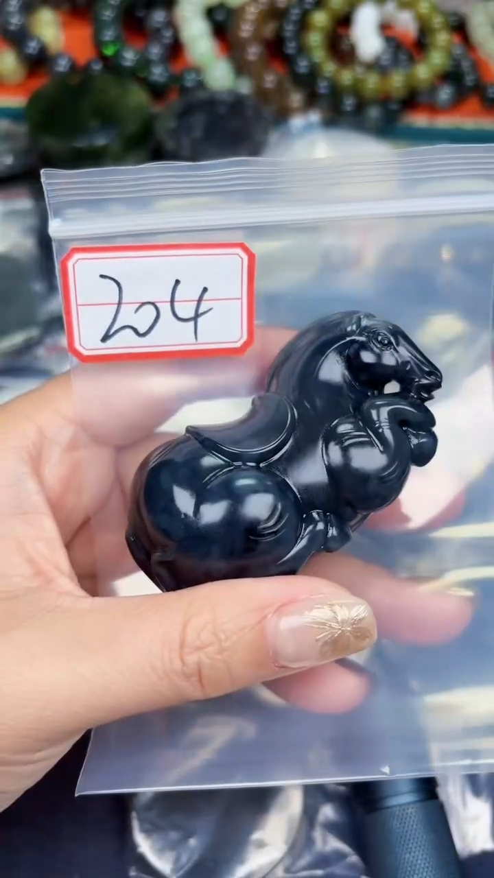 颈饰未镶嵌和田玉和田玉