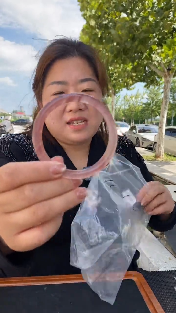 未镶嵌珠宝半成品水晶草莓晶手镯D152多样性发其一【卡61】