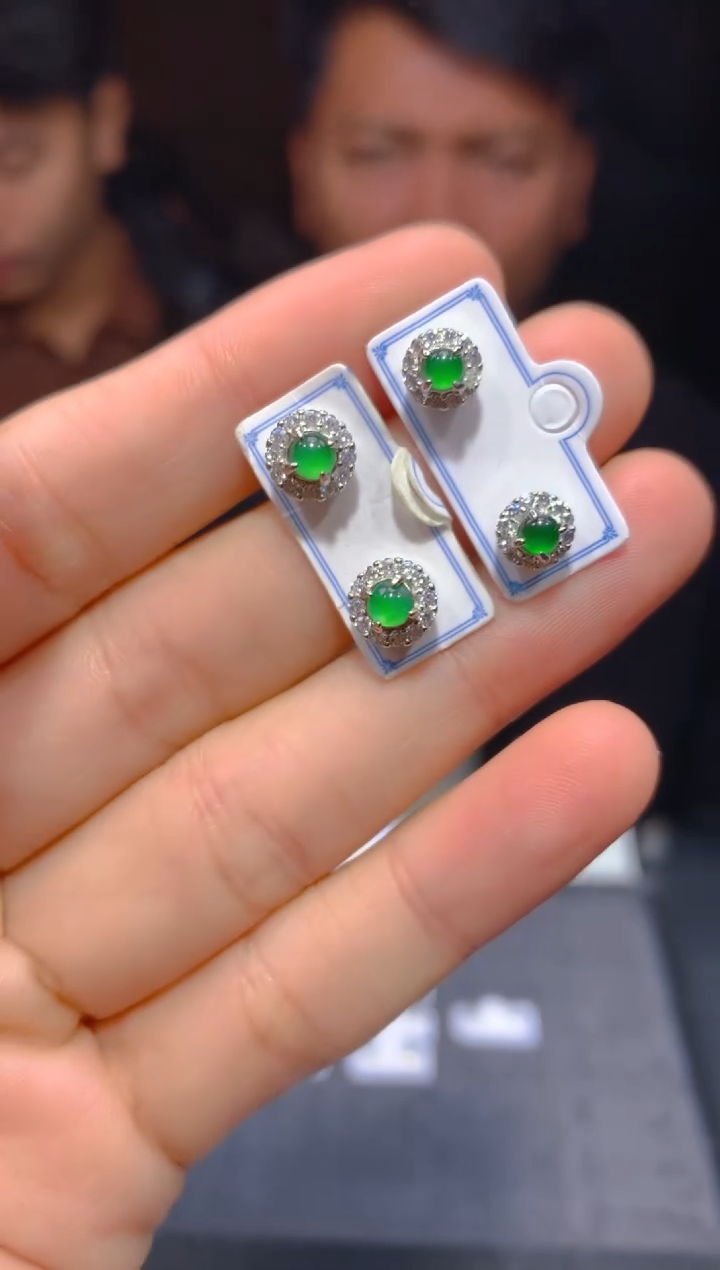 【闪购商品】定制翡翠未镶嵌7多样性发货（发其一）