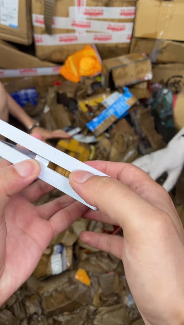 木质非金属捧月文创闪购福利商品无礼盒